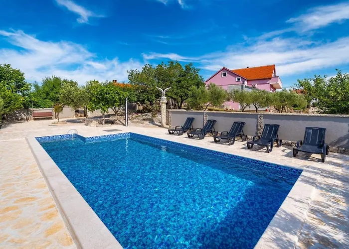 Villa Eagle